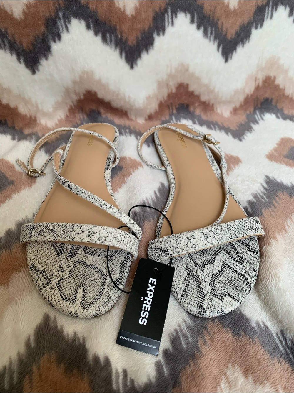 Express Women's Snakeskin Textured Strappy Sandals Sz 8